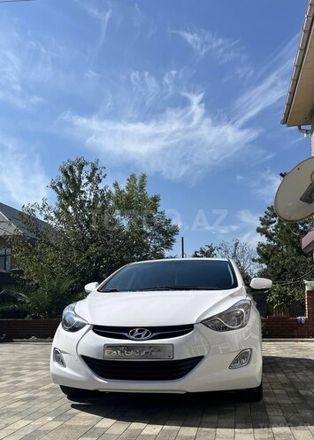 Hyundai Elantra-7