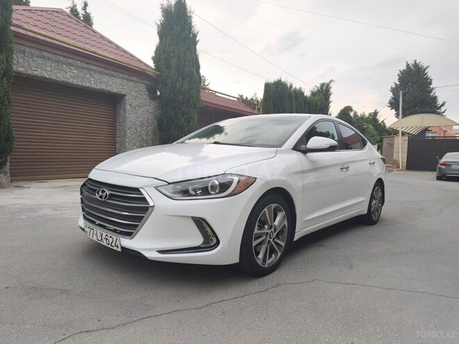 Hyundai Elantra-8