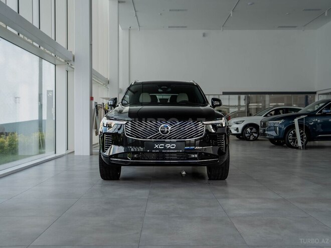 Volvo XC90-1