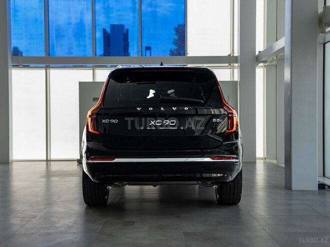 Volvo XC90-2