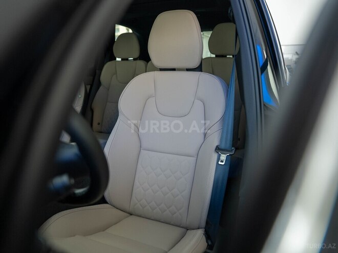 Volvo XC90-14