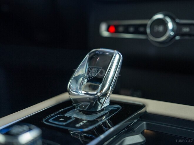 Volvo XC90-13