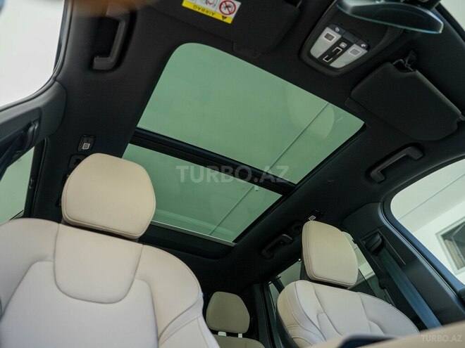Volvo XC90-17