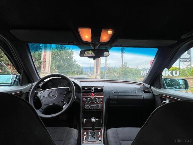 Mercedes C 180-7