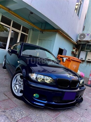 BMW 320-1