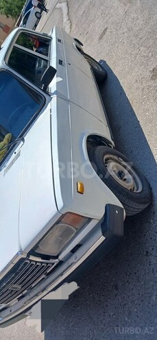 LADA (VAZ) 2107-2