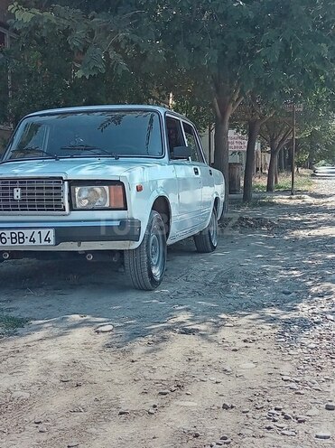 LADA (VAZ) 2107-2