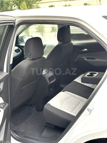 Chevrolet Equinox-10