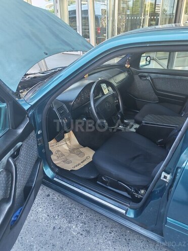 Mercedes C 180-7