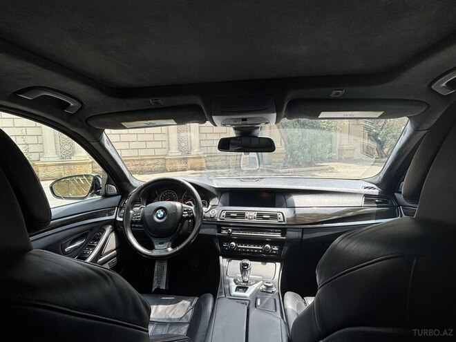 BMW M5-10