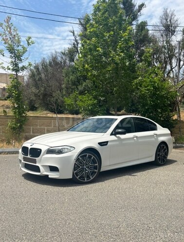 BMW M5-2