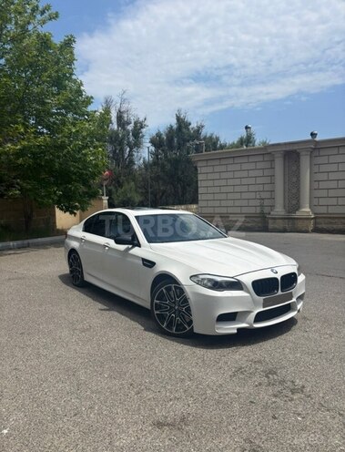 BMW M5-6