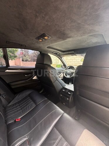 BMW M5-12