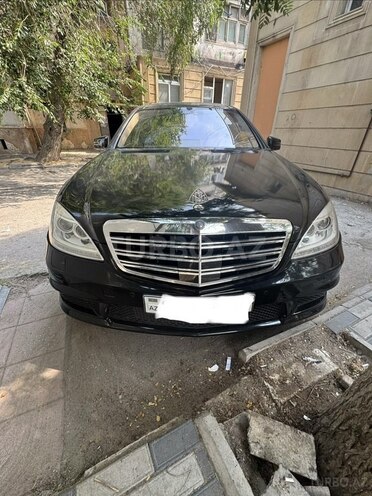 Mercedes S 550-1