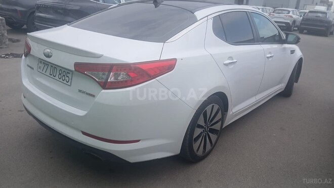 Kia Optima-4