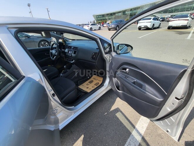 Kia Rio-6