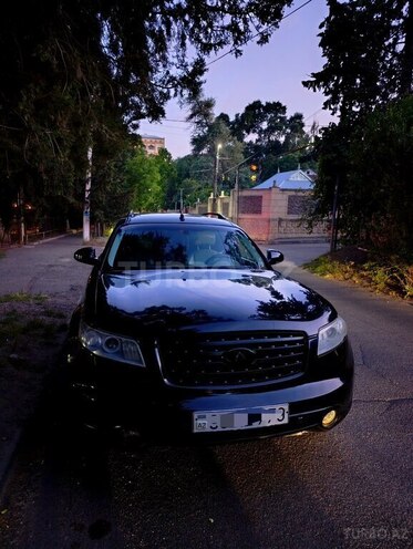 Infiniti FX35-1