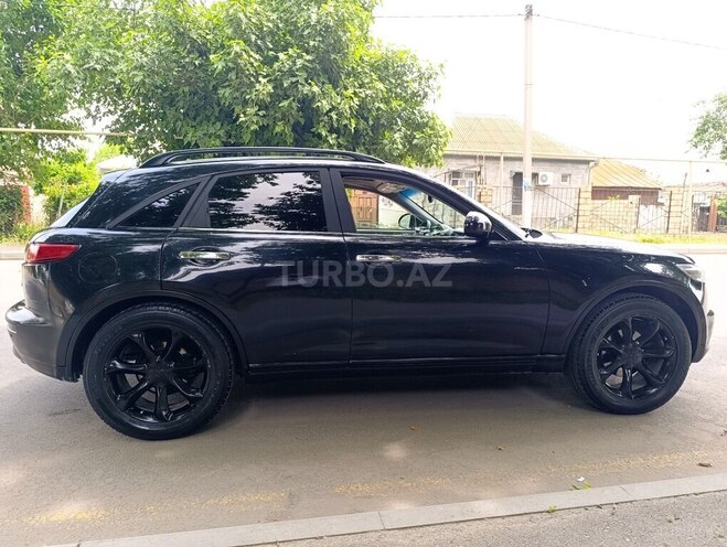 Infiniti FX35-7