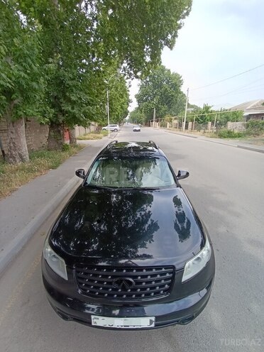 Infiniti FX35-11