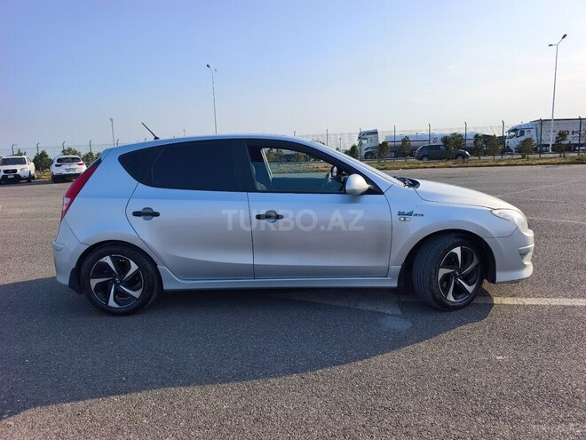 Hyundai i30-2
