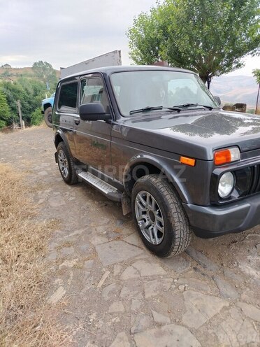 LADA (VAZ) Niva-4