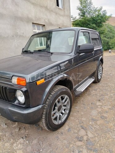 LADA (VAZ) Niva-5