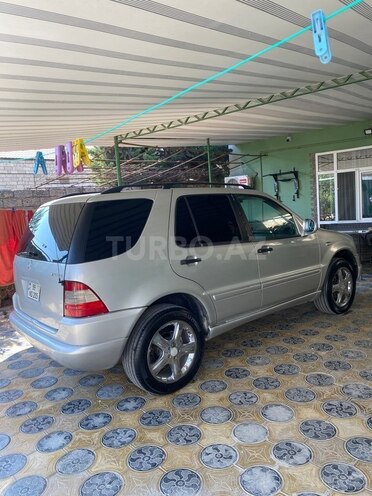 Mercedes ML 320-4