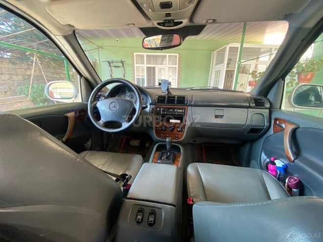 Mercedes ML 320-8
