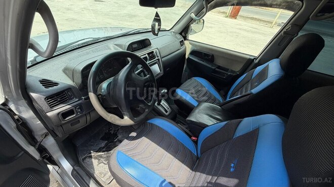 Mitsubishi Pajero io-3