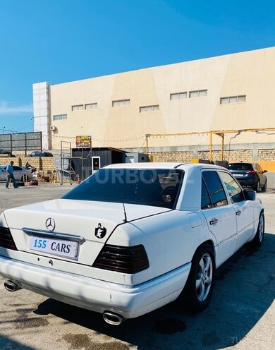 Mercedes E 220-5