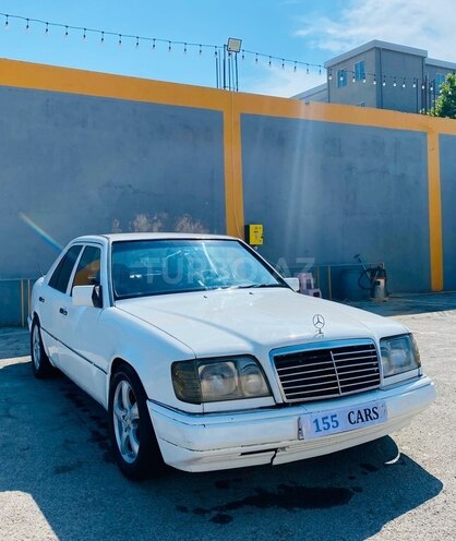 Mercedes E 220-3