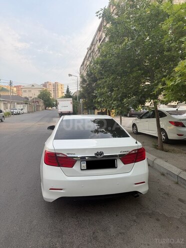 Toyota Camry-3
