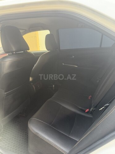 Toyota Camry-7