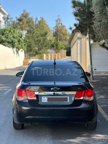 Chevrolet Cruze-2