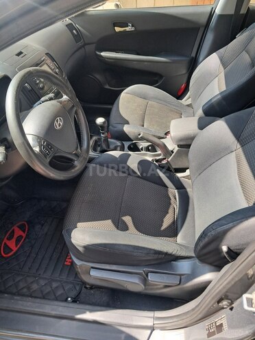 Hyundai i30-8