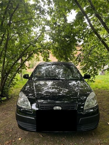 Kia Rio-1