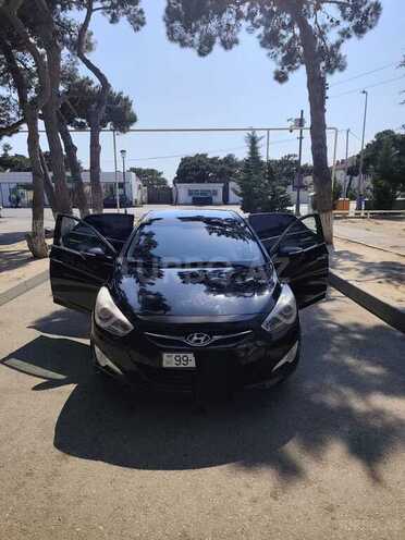 Hyundai i40-10