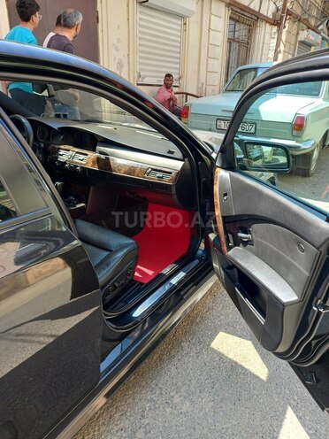 BMW 530-12