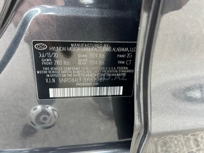 Hyundai Elantra-21