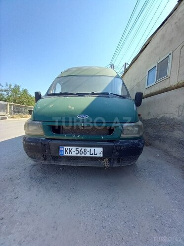 Ford Transit-2
