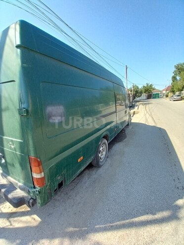 Ford Transit-5