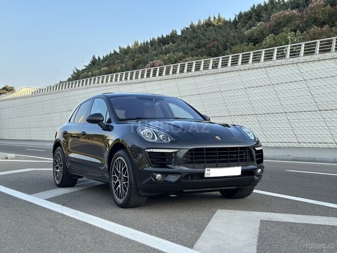 Porsche Macan-2
