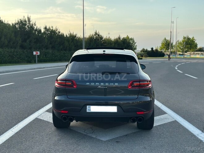 Porsche Macan-7