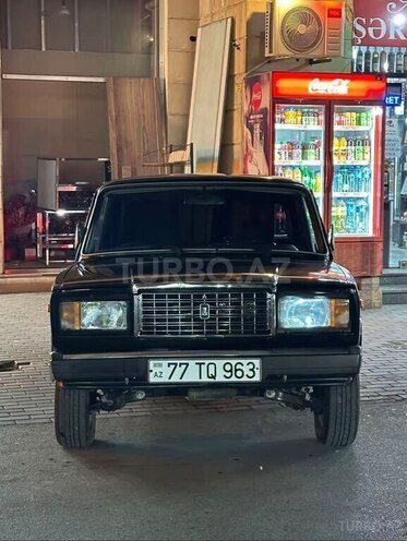 LADA (VAZ) 2107-1