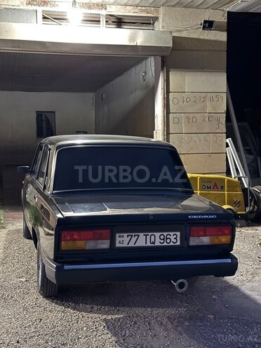 LADA (VAZ) 2107-2