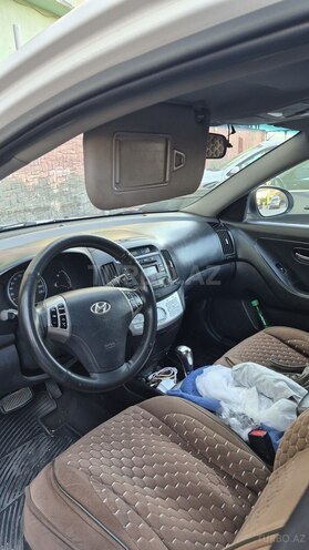Hyundai Elantra-7