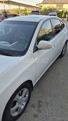 Hyundai Elantra-10