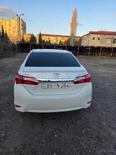 Toyota Corolla-2