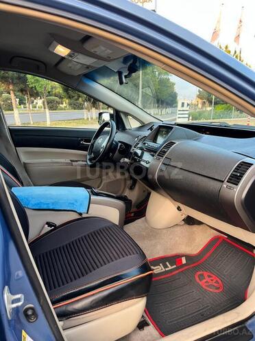 Toyota Prius-10