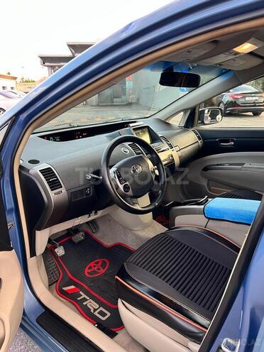 Toyota Prius-9
